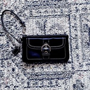 COACH BLACK LEATHER BUCKLE WRISTLET WALLET CLUTCH